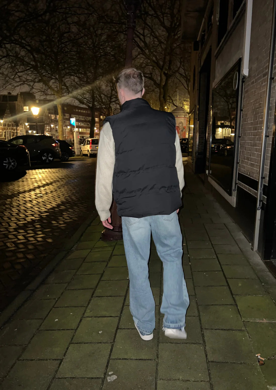 gewatteerde Heren bodywarmer in het zwart met zakken