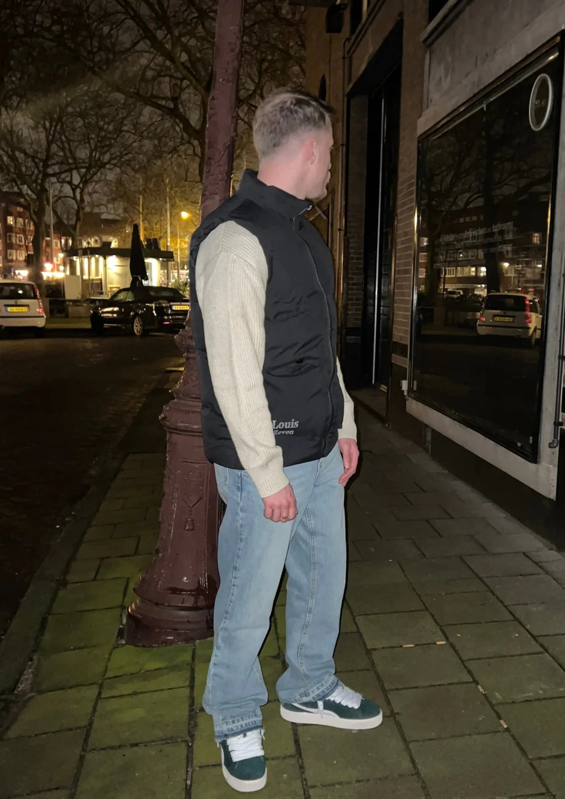 gewatteerde Heren bodywarmer in het zwart met zakken