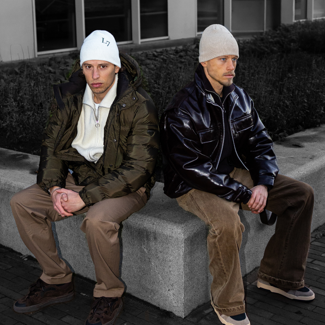 Geribbelde L7 beanie muts in zachte stof met opvallend L7 logo – comfortabele wintermuts voor dagelijks gebruik.