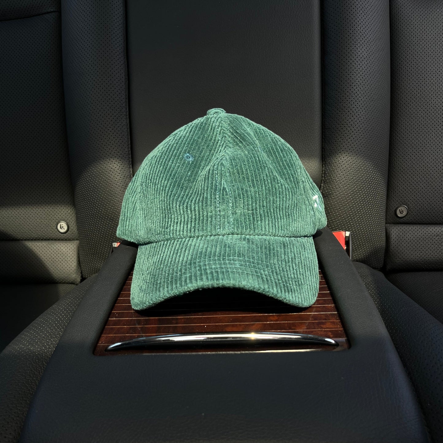 Corduroy pet emerald groen cap